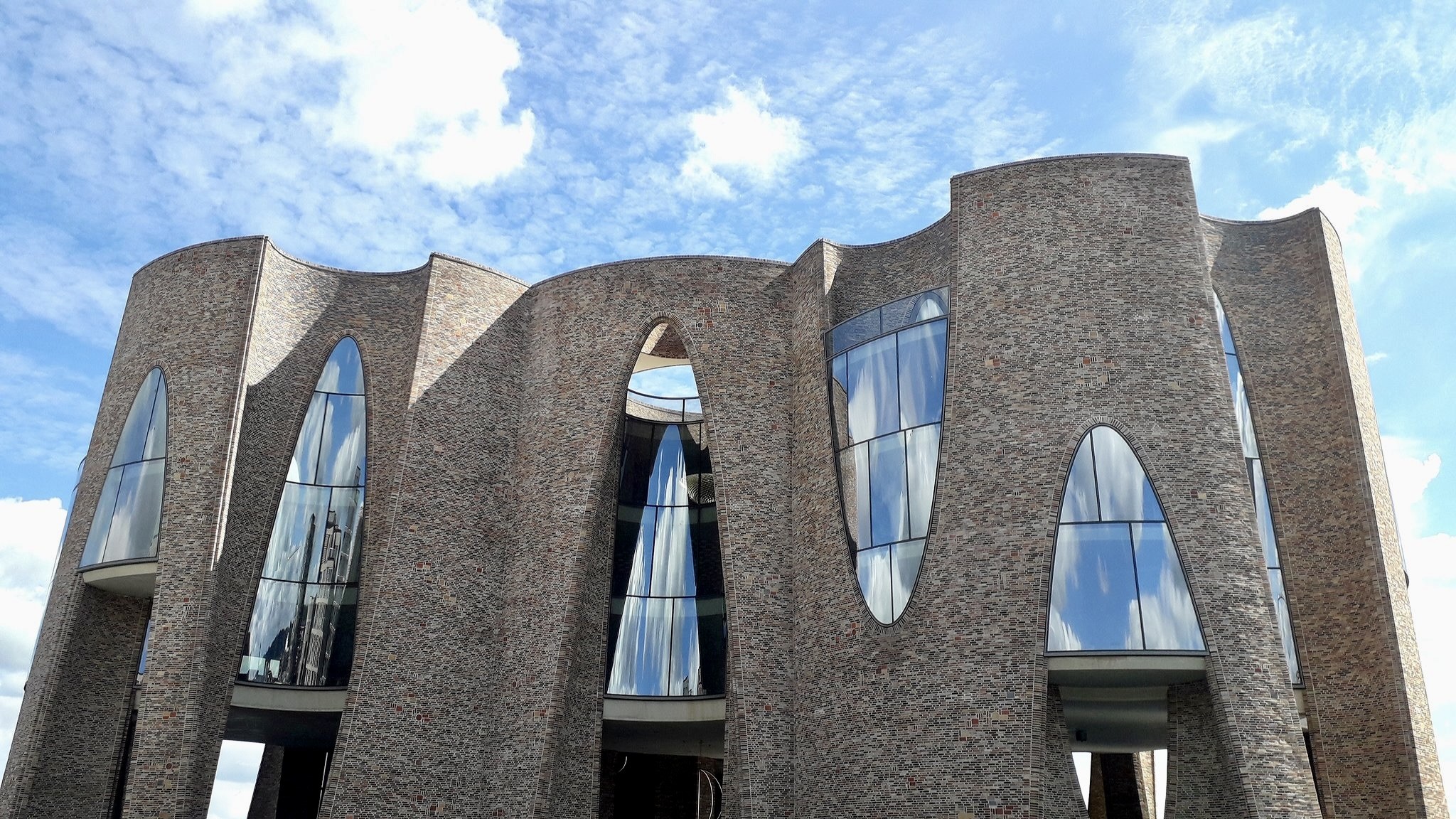 Short version: The upper part of Fjordenhus, described in the other photo in this toot.