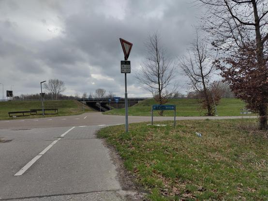 Knooppunt 16, hoek Eksterweg.