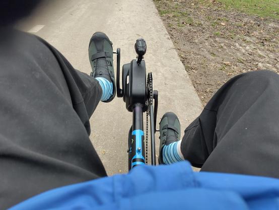 me klimaatsokken op de fiets