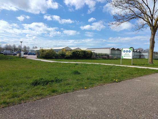 achteringang van Almeerplant