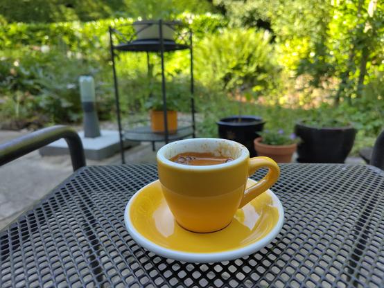 espresso in de tuin