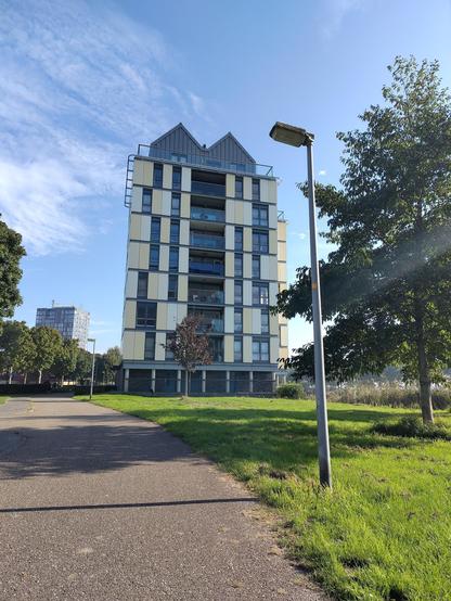 vrolijke flat in de eilandenbuurt