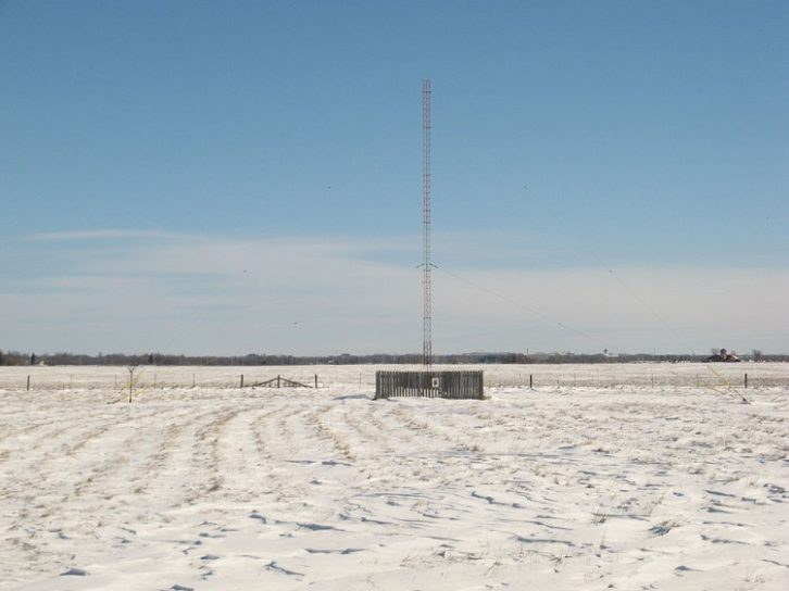 La antena de la estación CHU